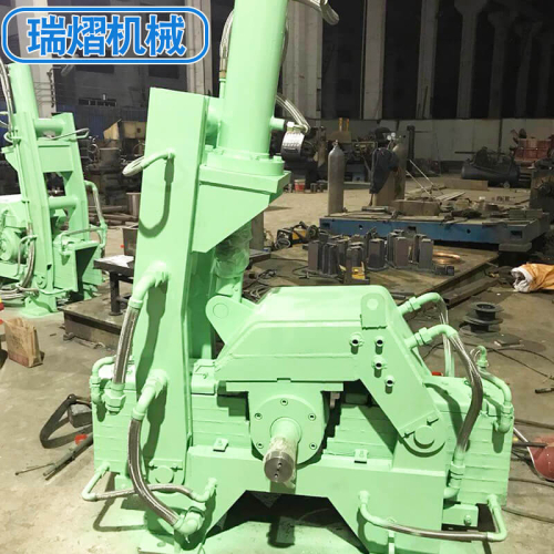 點擊查看連鑄機尾坯夾送裝置2 大圖