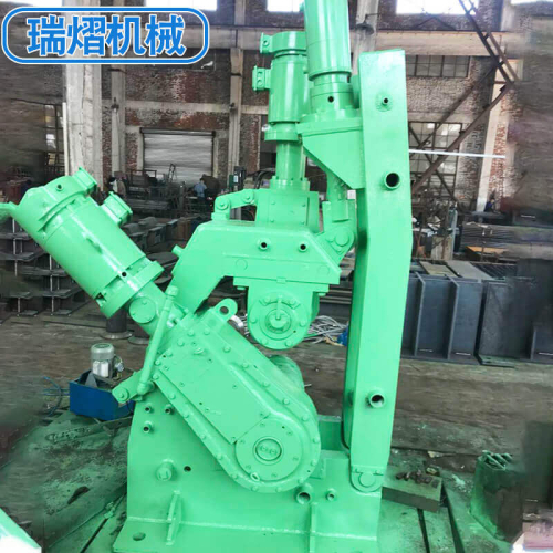 點(diǎn)擊查看拉矯機(jī)24 大圖